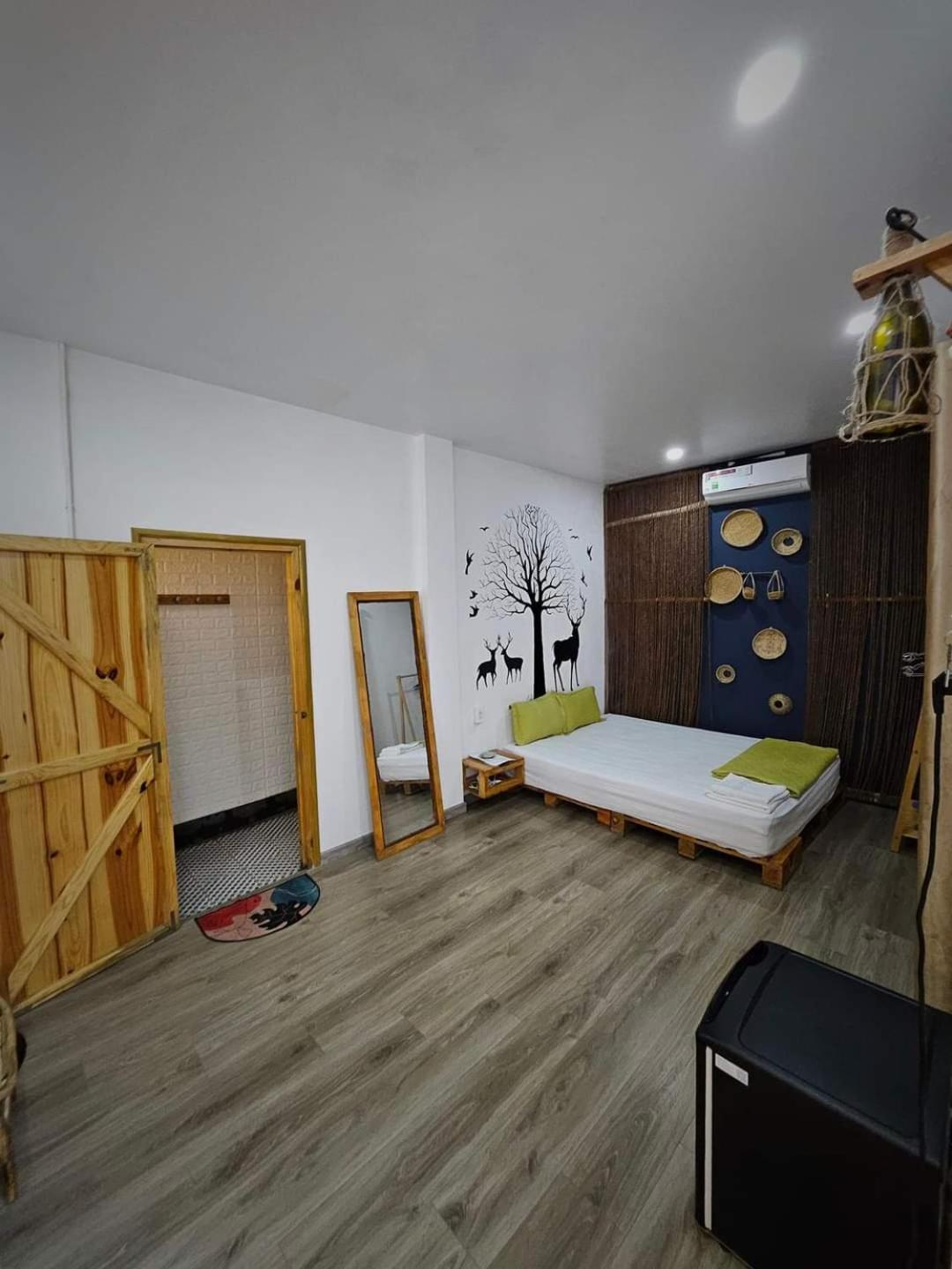Homestay- Nha Nghi Xom Ro Dong Tac Εξωτερικό φωτογραφία